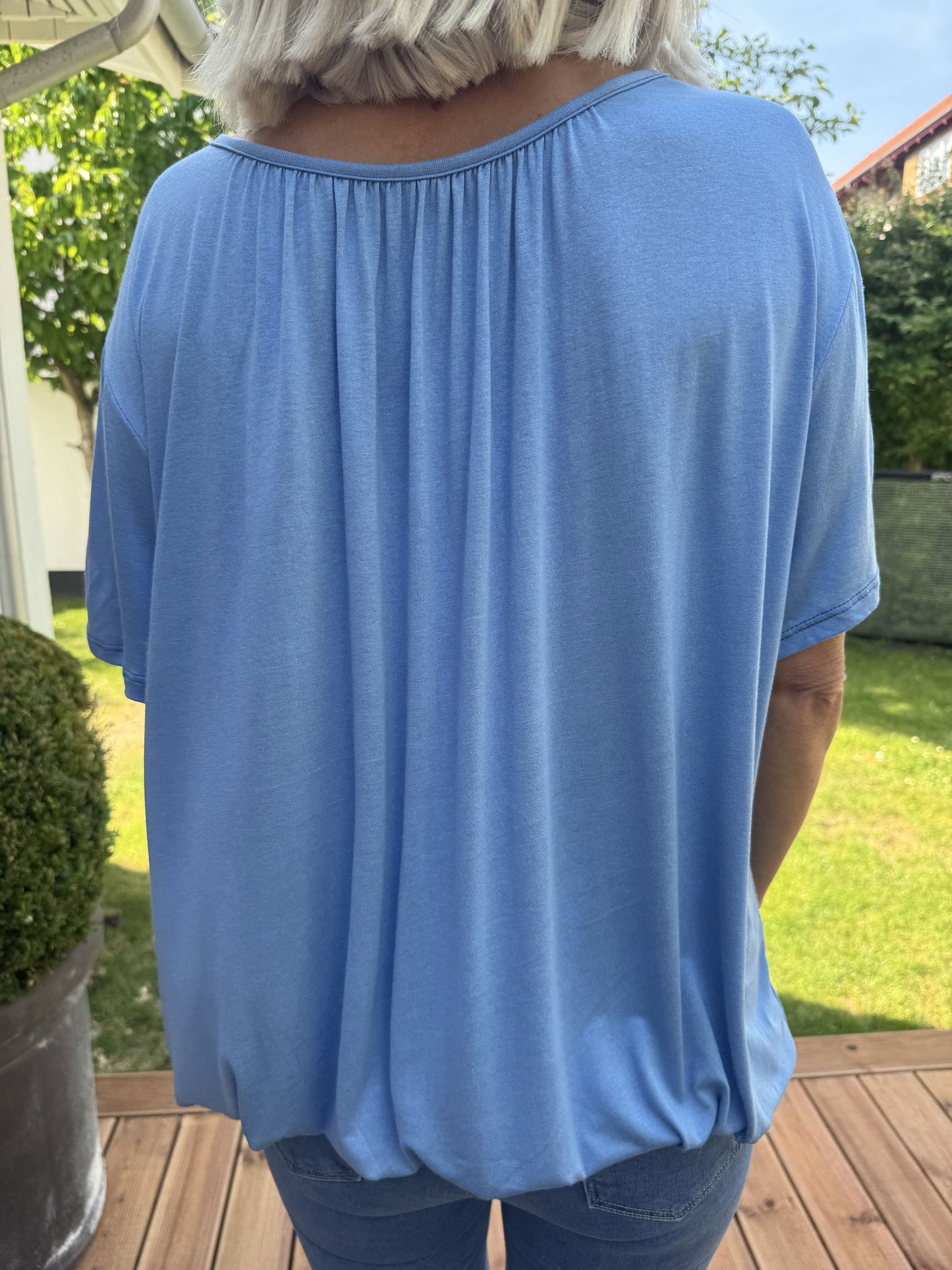 Siramo™ | Stijlvolle T-shirt met Elastieke Onderkant (1+1 GRATIS)