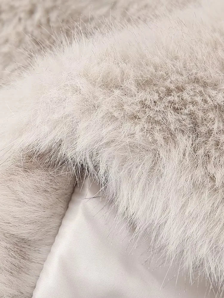Lucy™ l Fur Coat