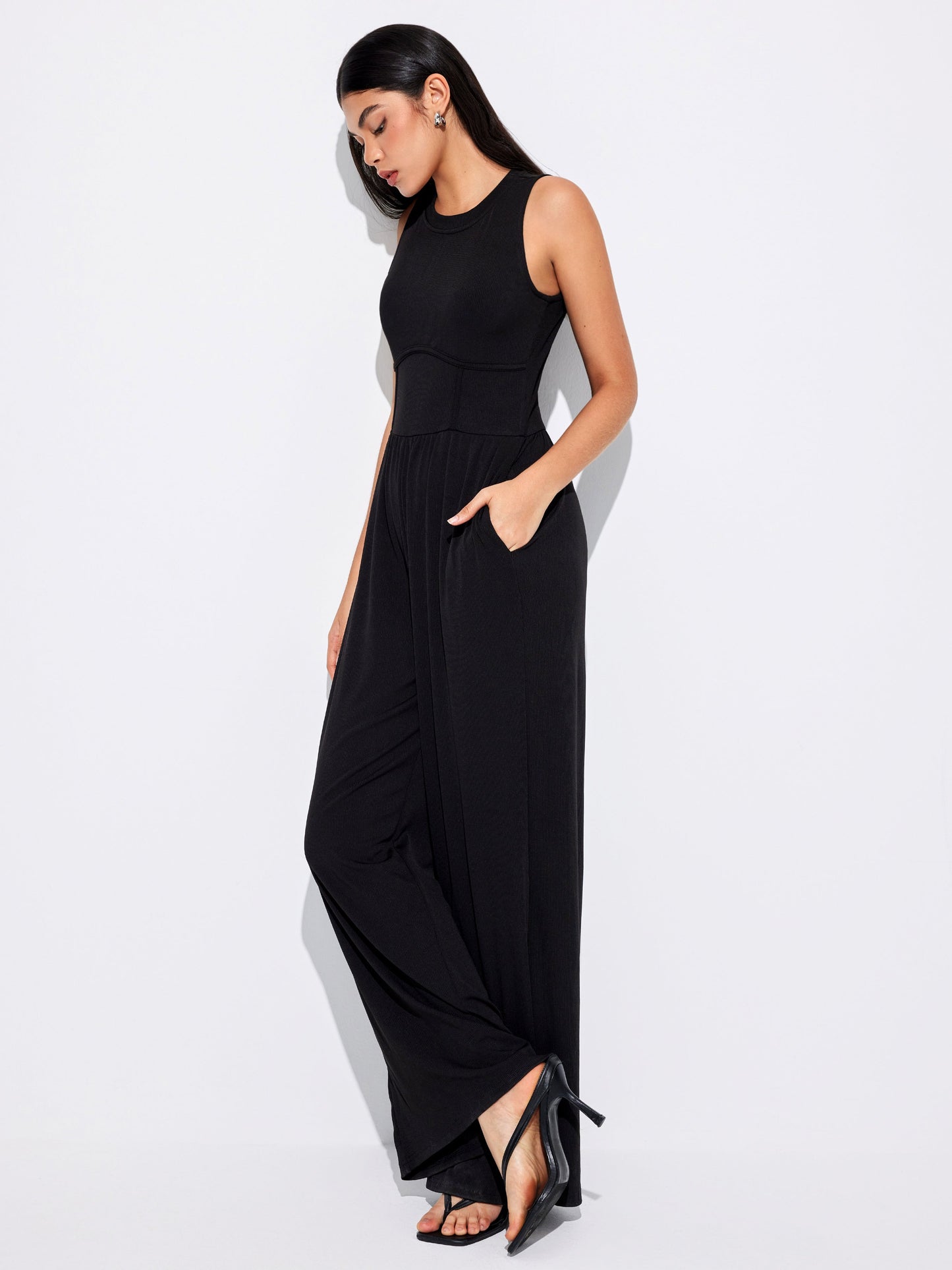 Sosho™ | Effen Mouwloze Jumpsuit Met Wijde Pijpen