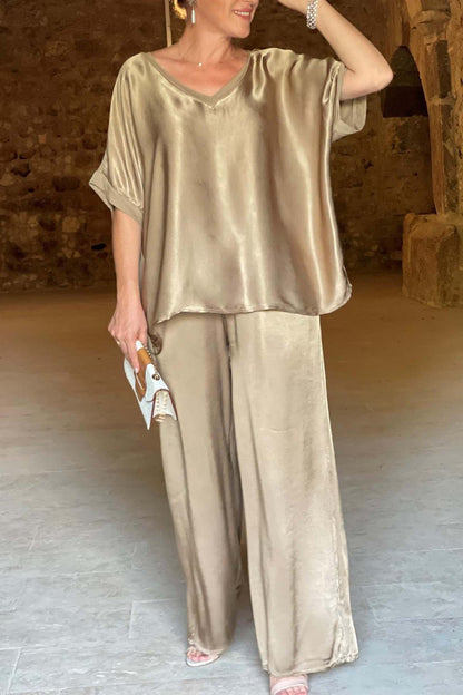 Lydia™| Elegante Satijnen V-hals en Broek Set