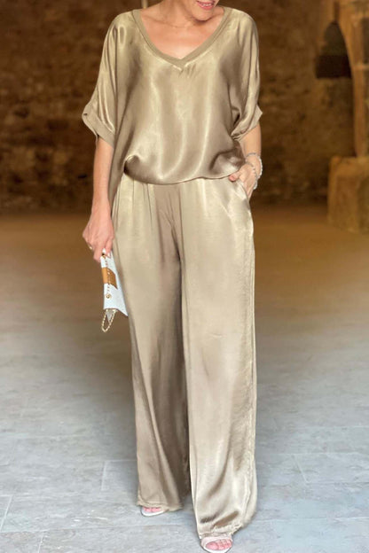 Lydia™| Elegante Satijnen V-hals en Broek Set
