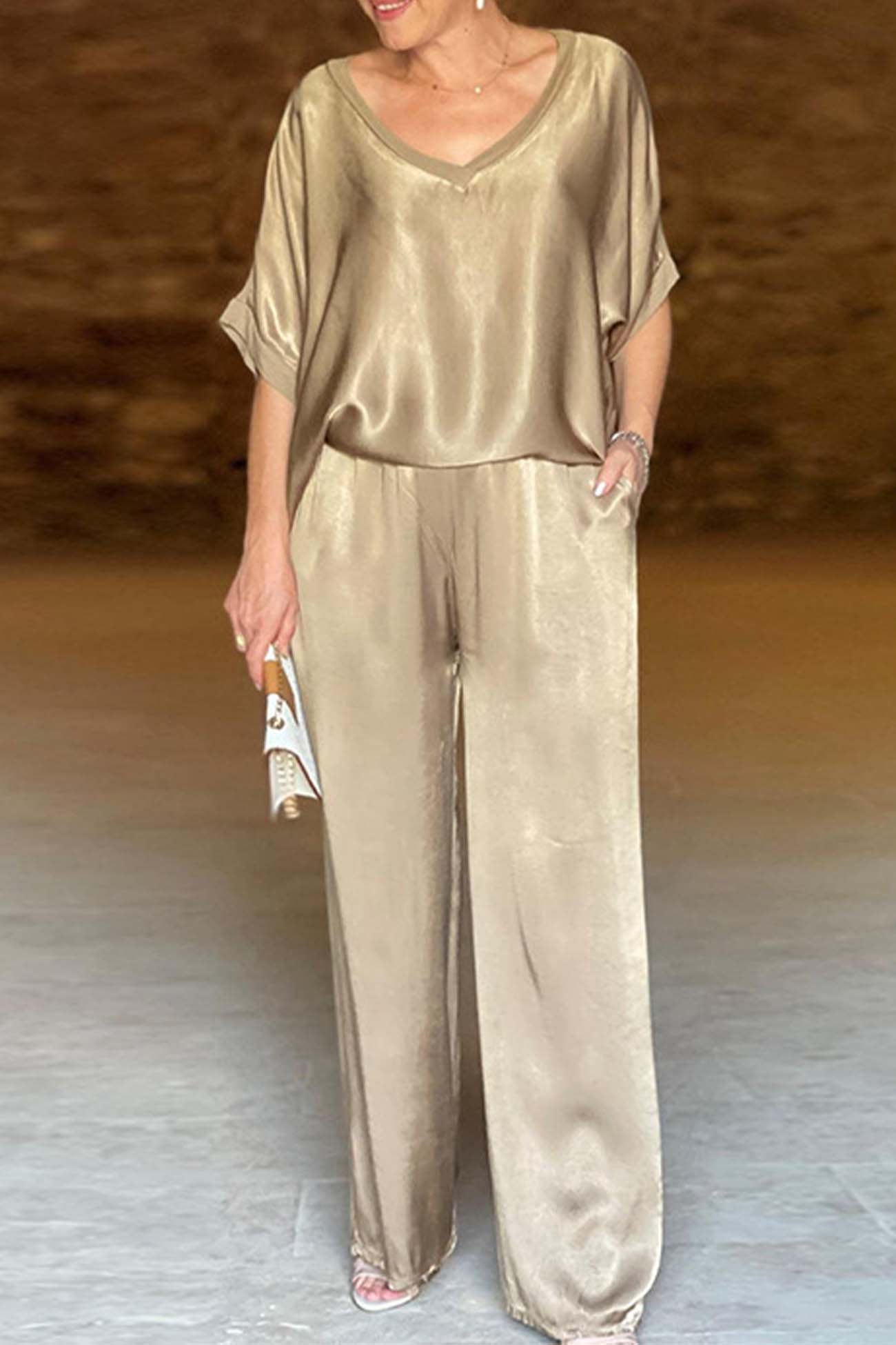 Lydia™| Elegante Satijnen V-hals en Broek Set