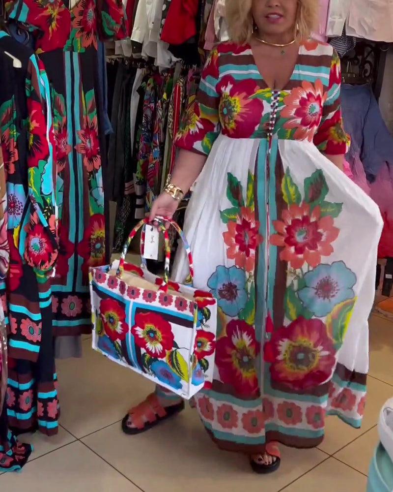 Vireli™ | Losse, casual bloemenjurk met diepe v-halslijn