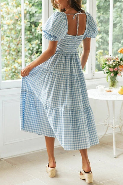 Pelia™ l Geruite Midi-jurk met vierkante hals en pofmouwen