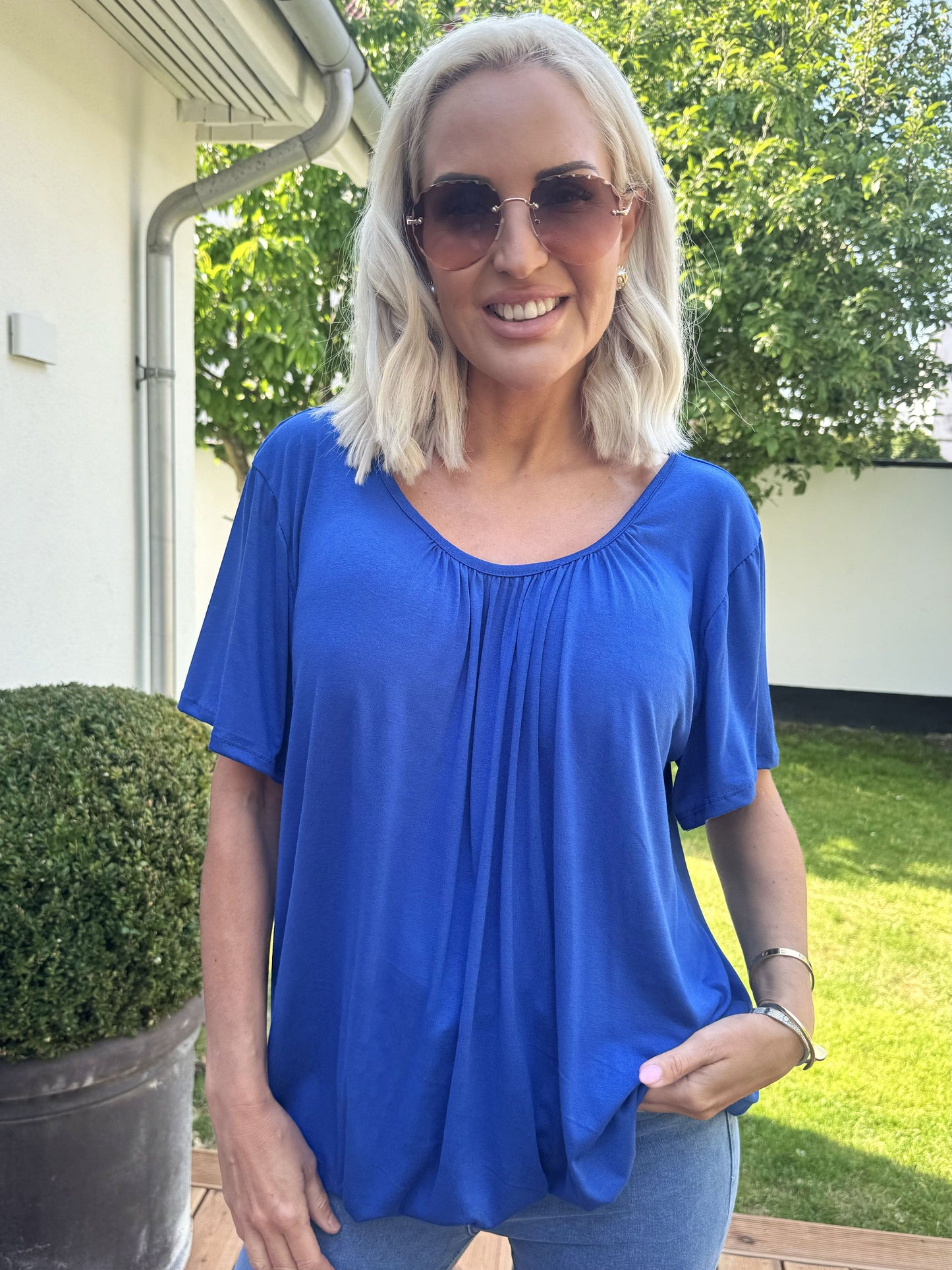 Siramo™  | Stijlvolle T-shirt met Elastieke Onderkant (1+1 GRATIS)