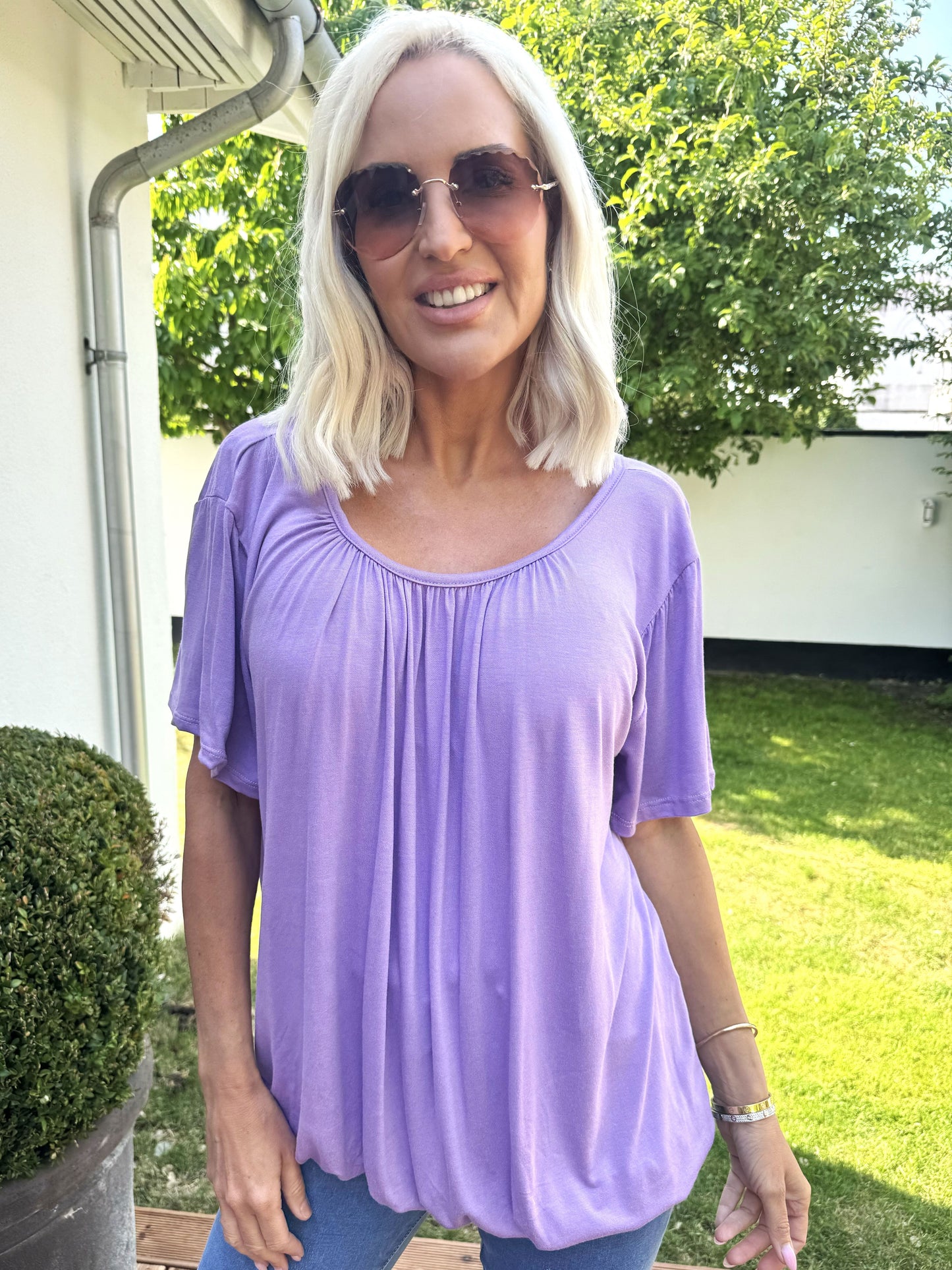 Siramo™  | Stijlvolle T-shirt met Elastieke Onderkant (1+1 GRATIS)