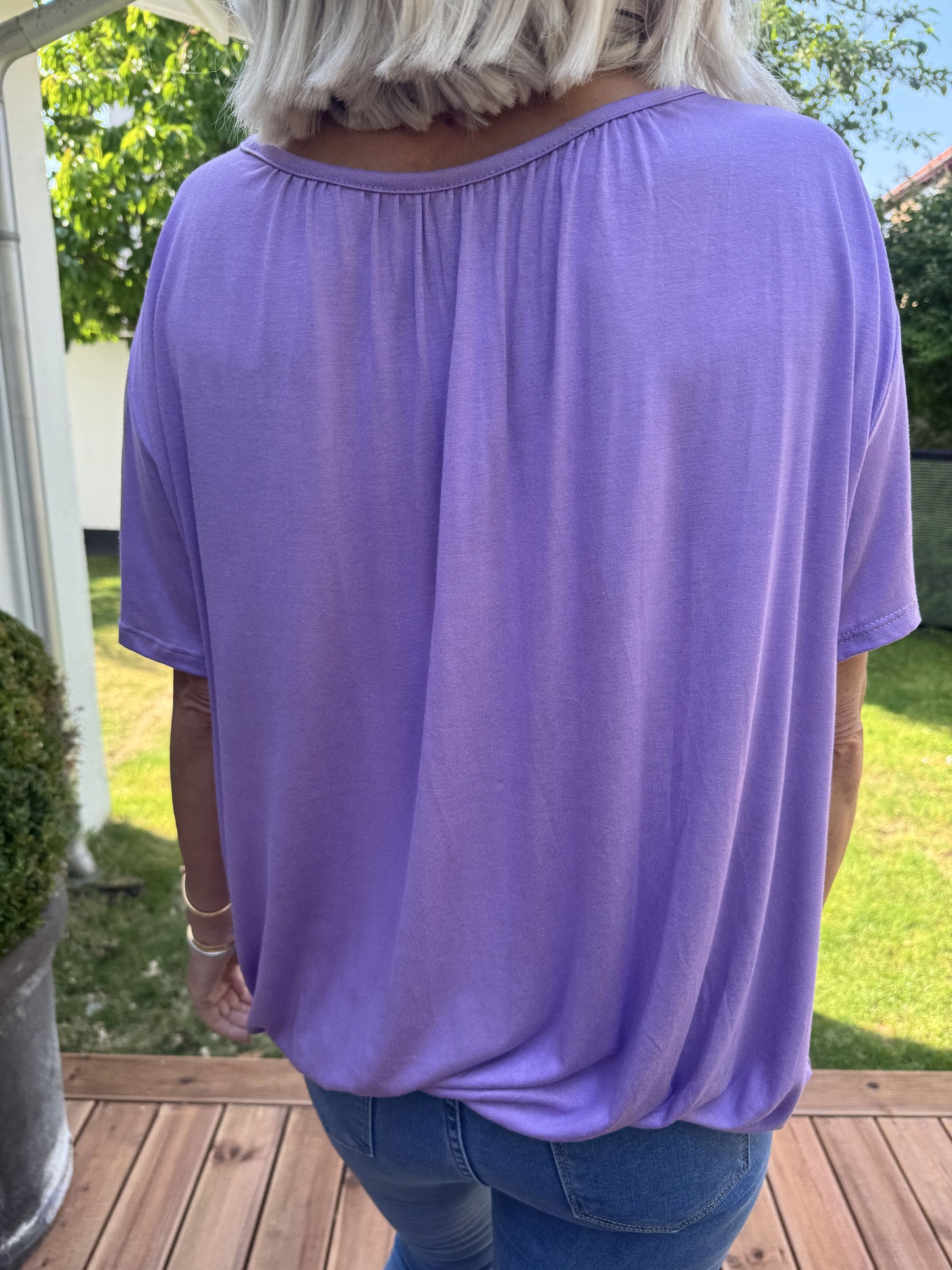 Siramo™  | Stijlvolle T-shirt met Elastieke Onderkant (1+1 GRATIS)