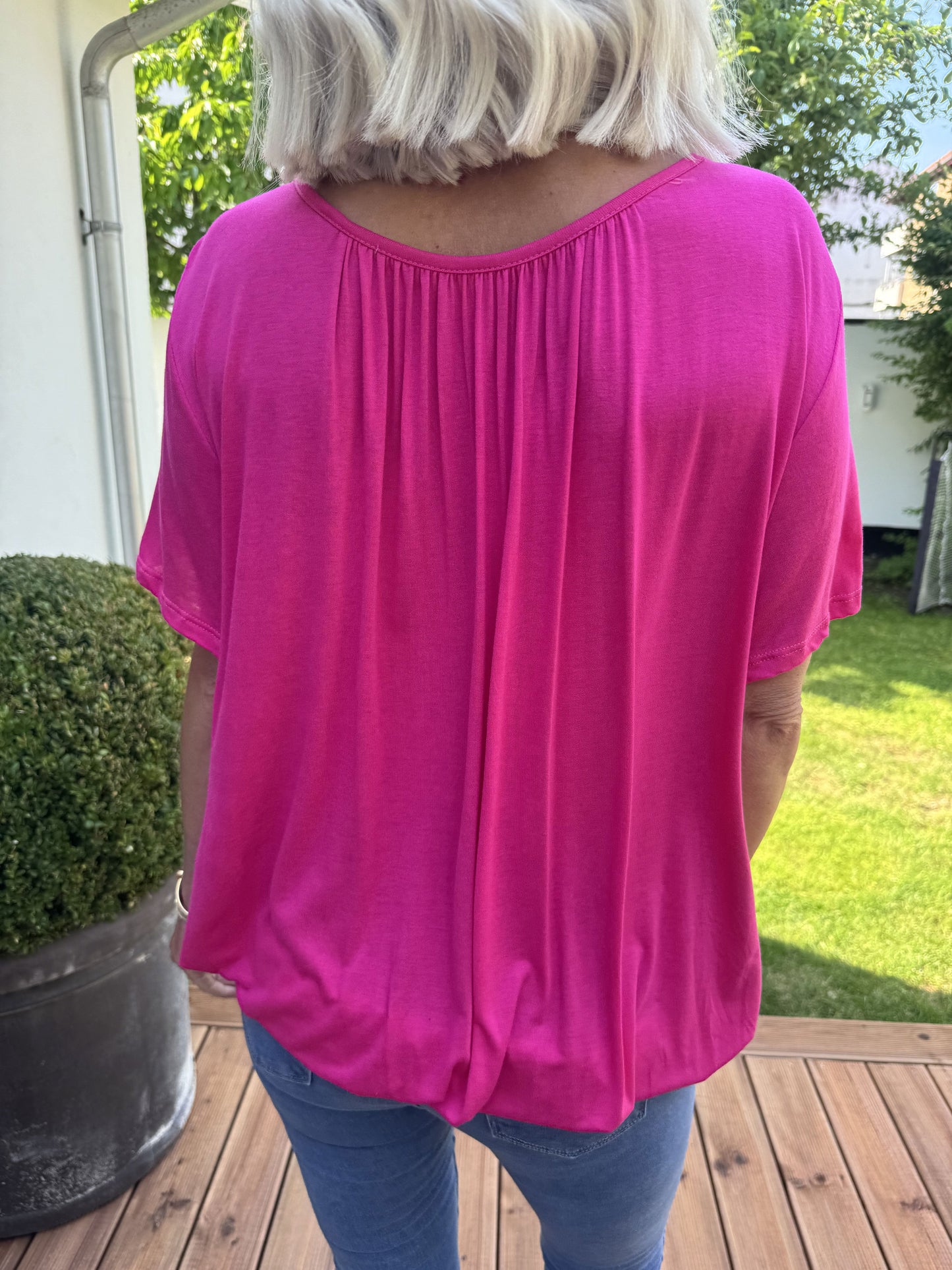 Siramo™  | Stijlvolle T-shirt met Elastieke Onderkant (1+1 GRATIS)