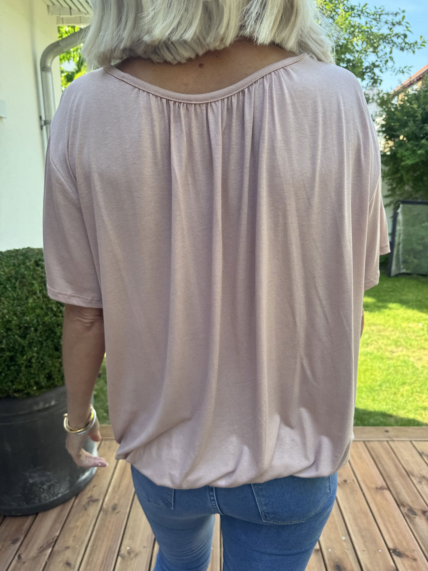 Siramo™  | Stijlvolle T-shirt met Elastieke Onderkant (1+1 GRATIS)