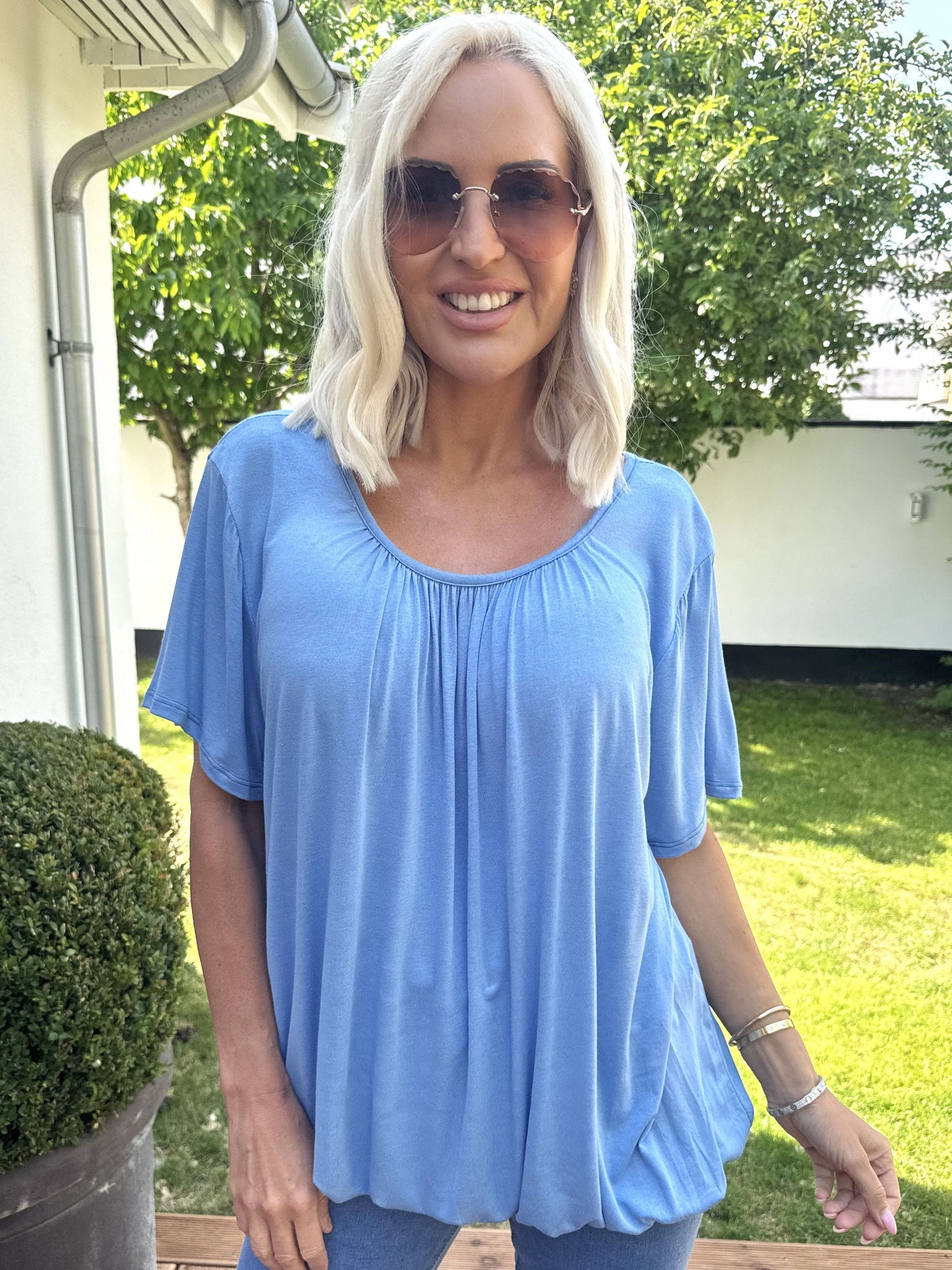 Siramo™  | Stijlvolle T-shirt met Elastieke Onderkant (1+1 GRATIS)
