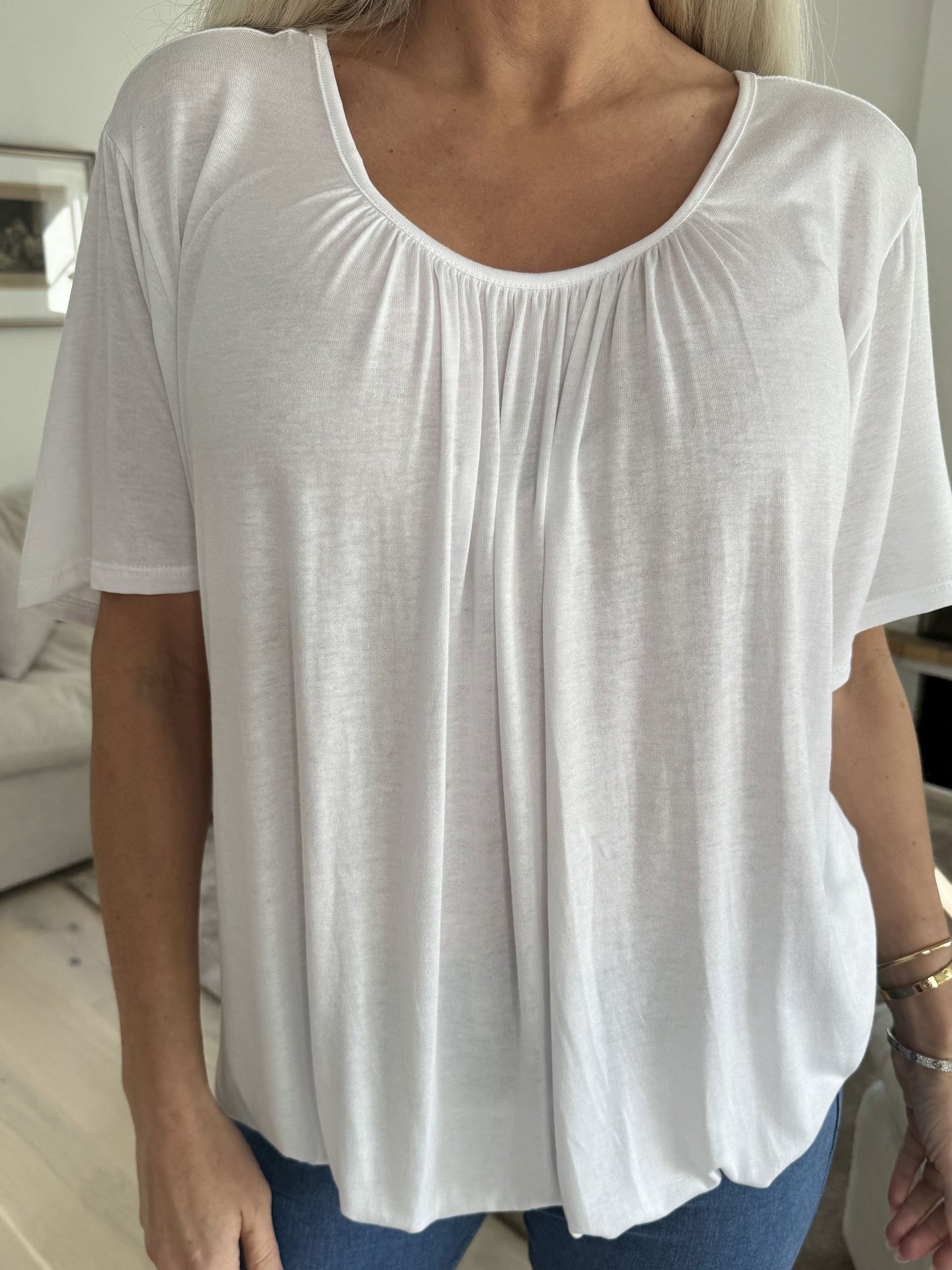 Siramo™  | Stijlvolle T-shirt met Elastieke Onderkant (1+1 GRATIS)