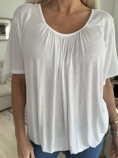 Siramo™  | Stijlvolle T-shirt met Elastieke Onderkant (1+1 GRATIS)