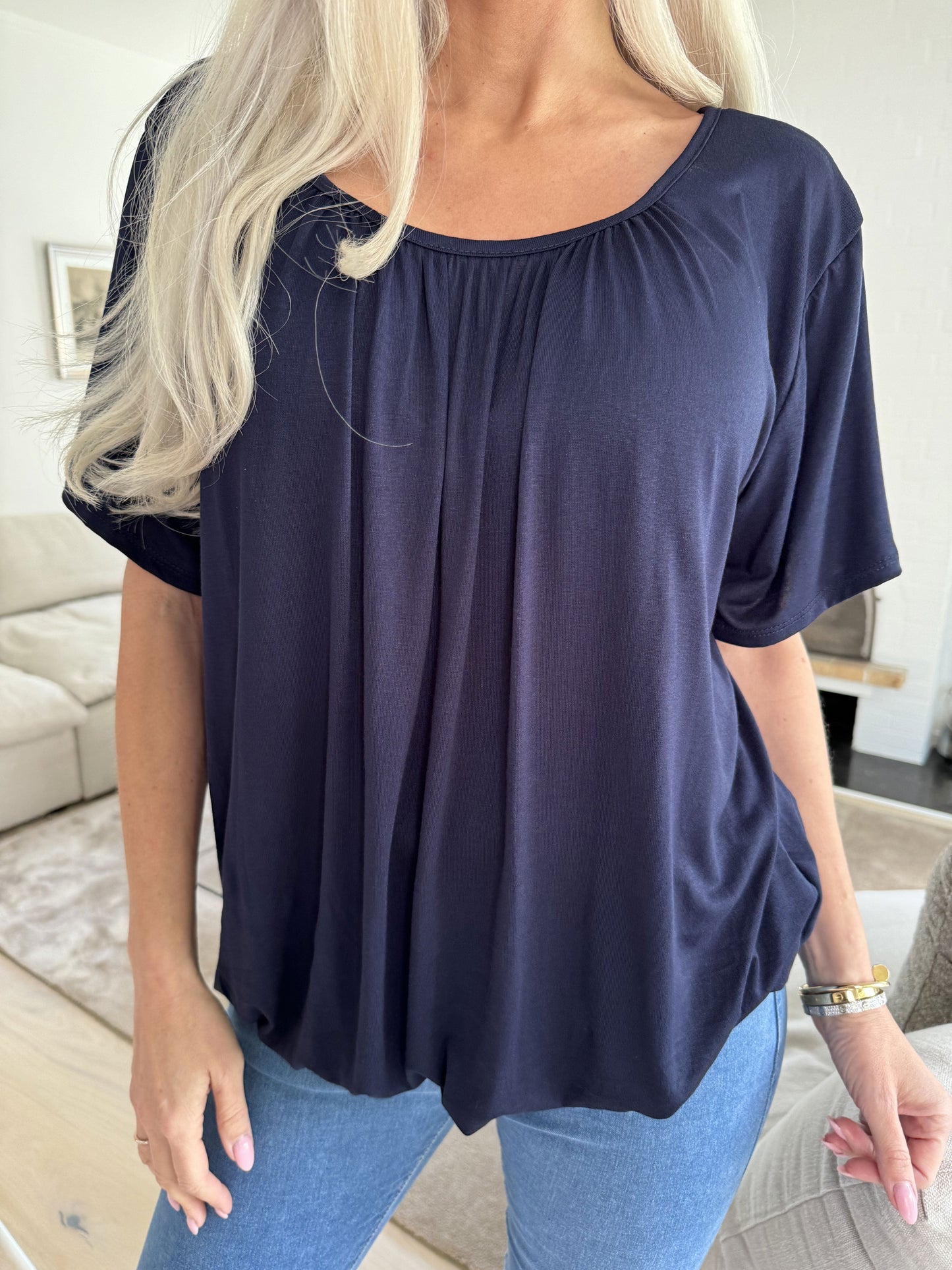 Siramo™  | Stijlvolle T-shirt met Elastieke Onderkant (1+1 GRATIS)