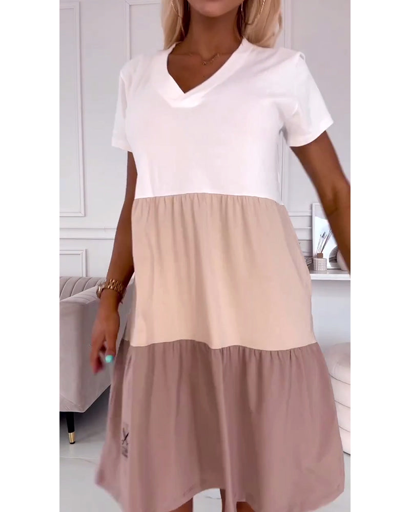 Seren™ | Casual jurk met korte mouwen en moderne ontwerp